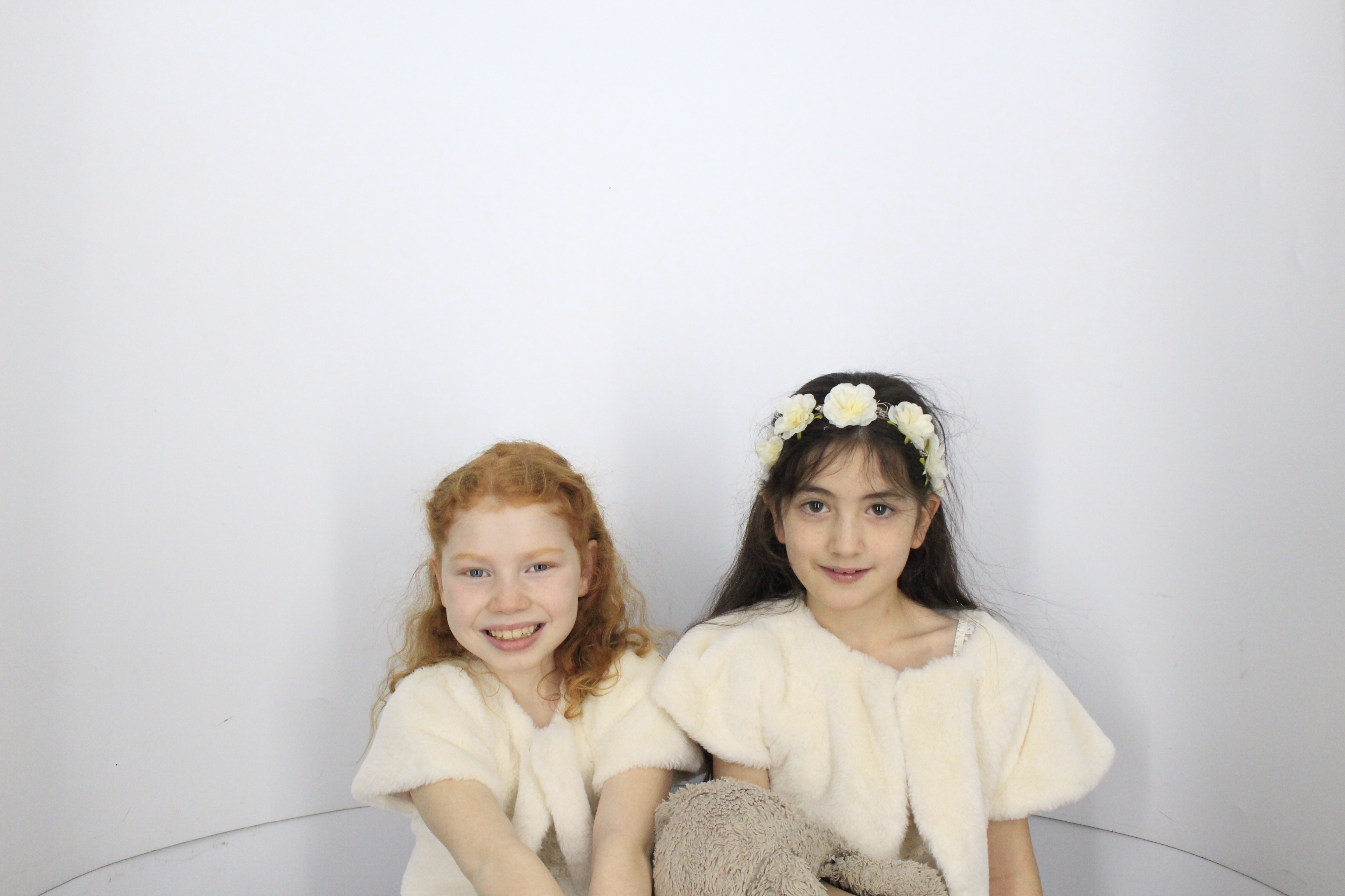 Simon & Muna  | View more photos from the event at gallery.myphotoboothexperience.co.uk/u/MyPhotoBoothExperienceLtd/Simon-Muna
